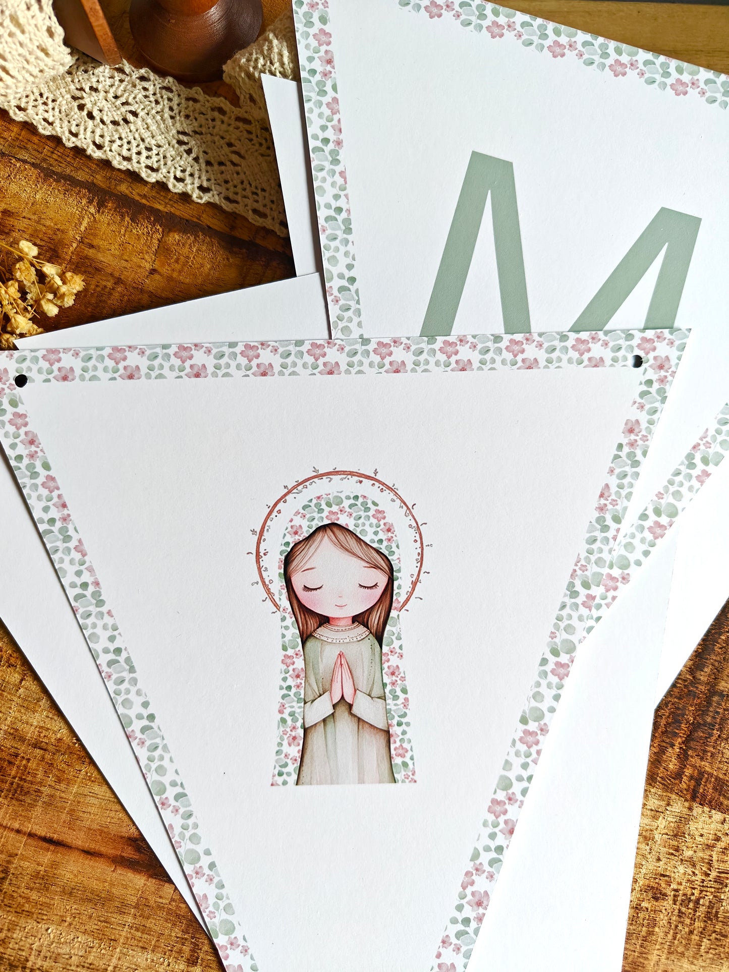 Guirnalda / Banderín personalizada Comunión COLECCIÓN VIRGENCITA
