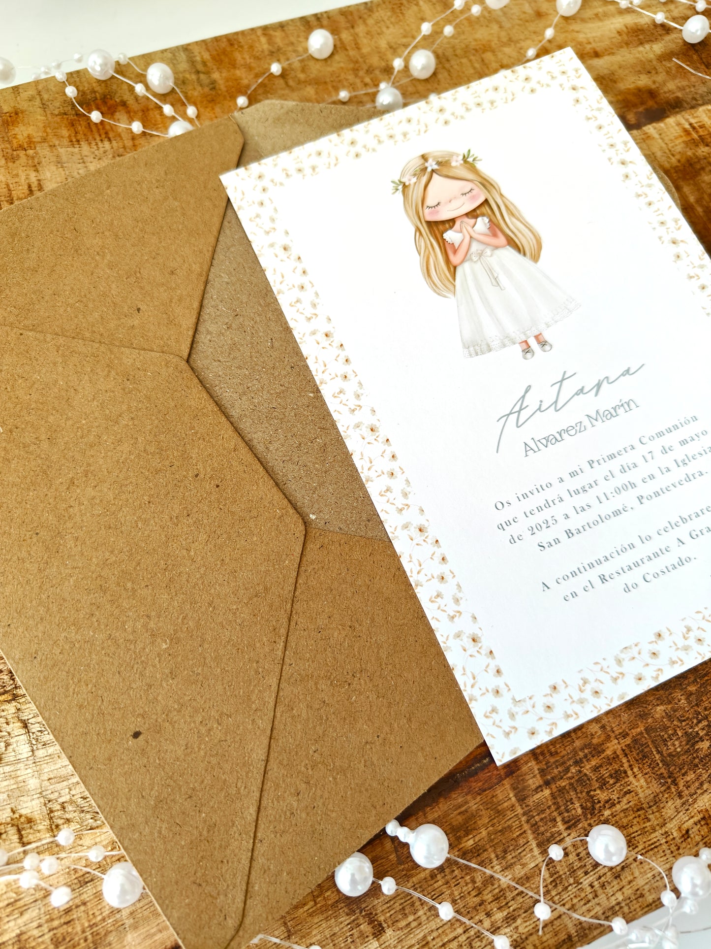 Invitación impresa personalizada Comunión COLECCIÓN CAMOMILE