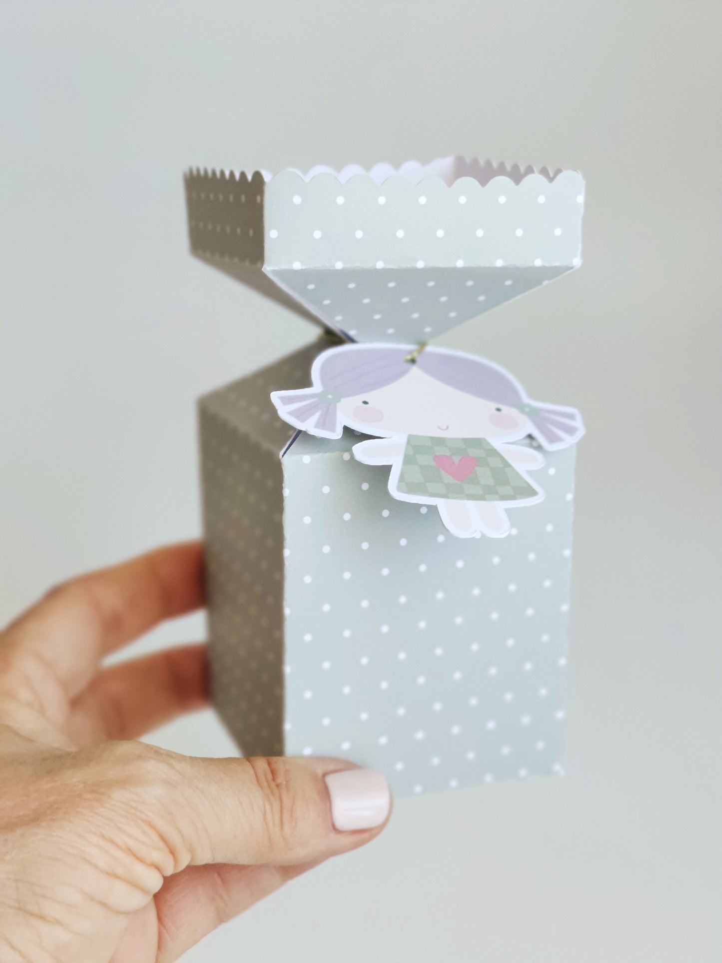caja para chuches, nubes o galletas