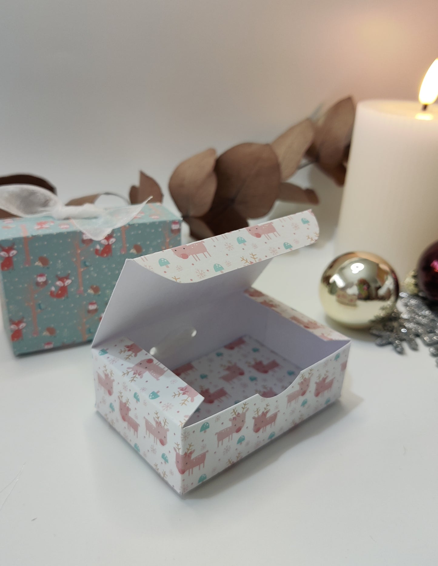 caja pequeña navideña para regalar