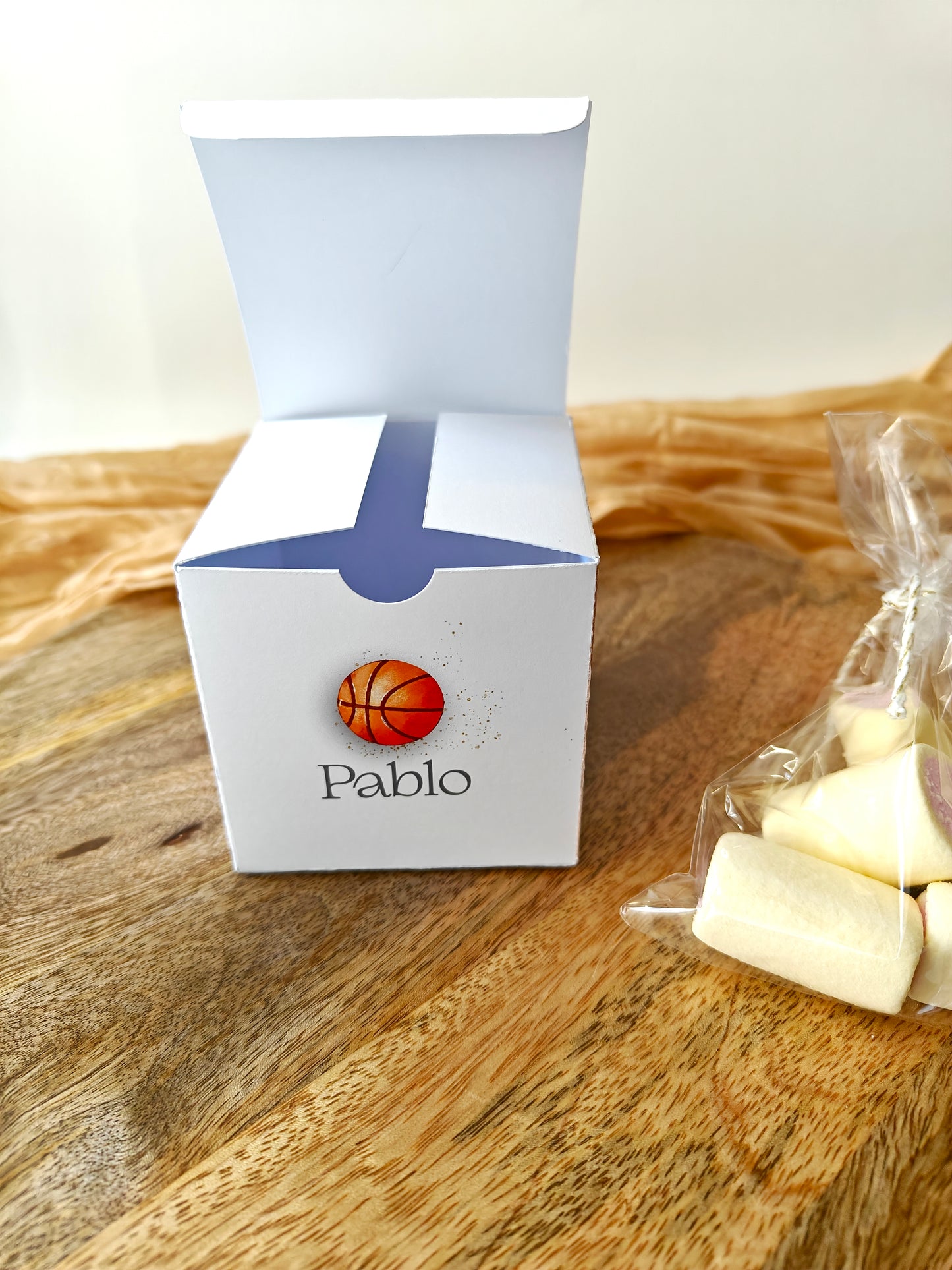 Caja sorpresa personalizada Comunión COLECCIÓN BALÓN CESTO