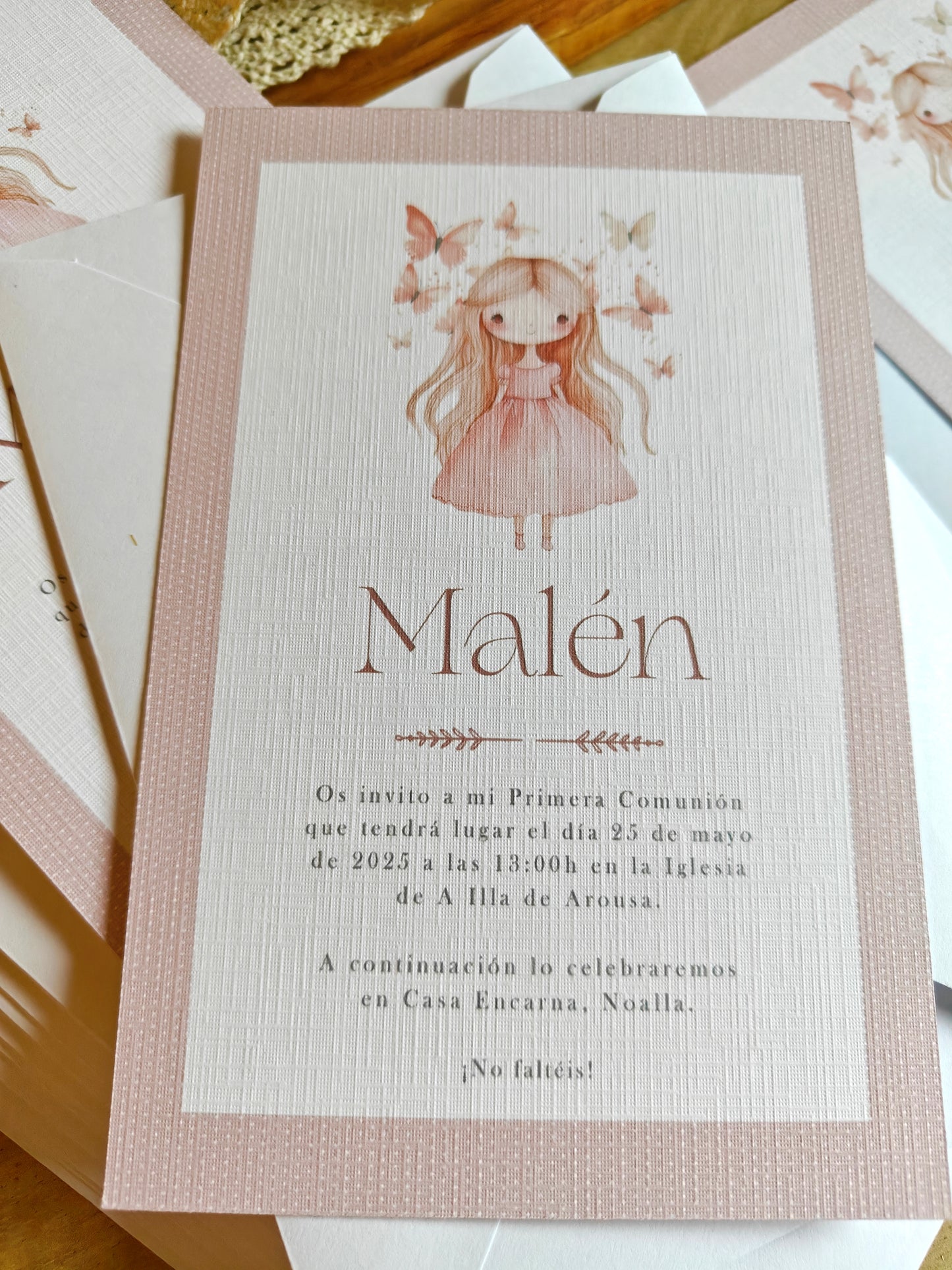 Invitación impresa personalizada Comunión COLECCIÓN BUTTERFLY