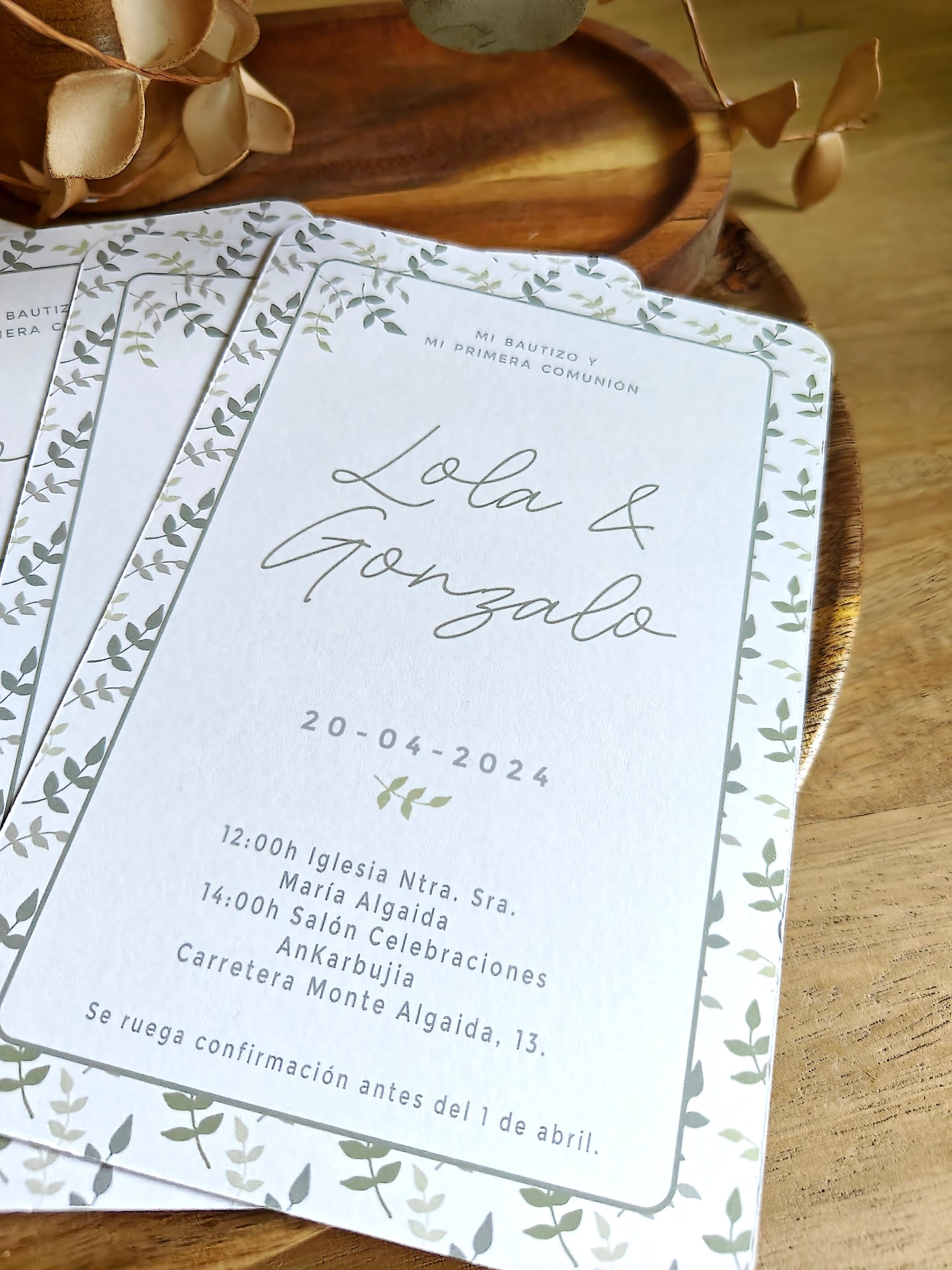 Invitación impresa personalizada Comunión COLECCIÓN HOJITAS