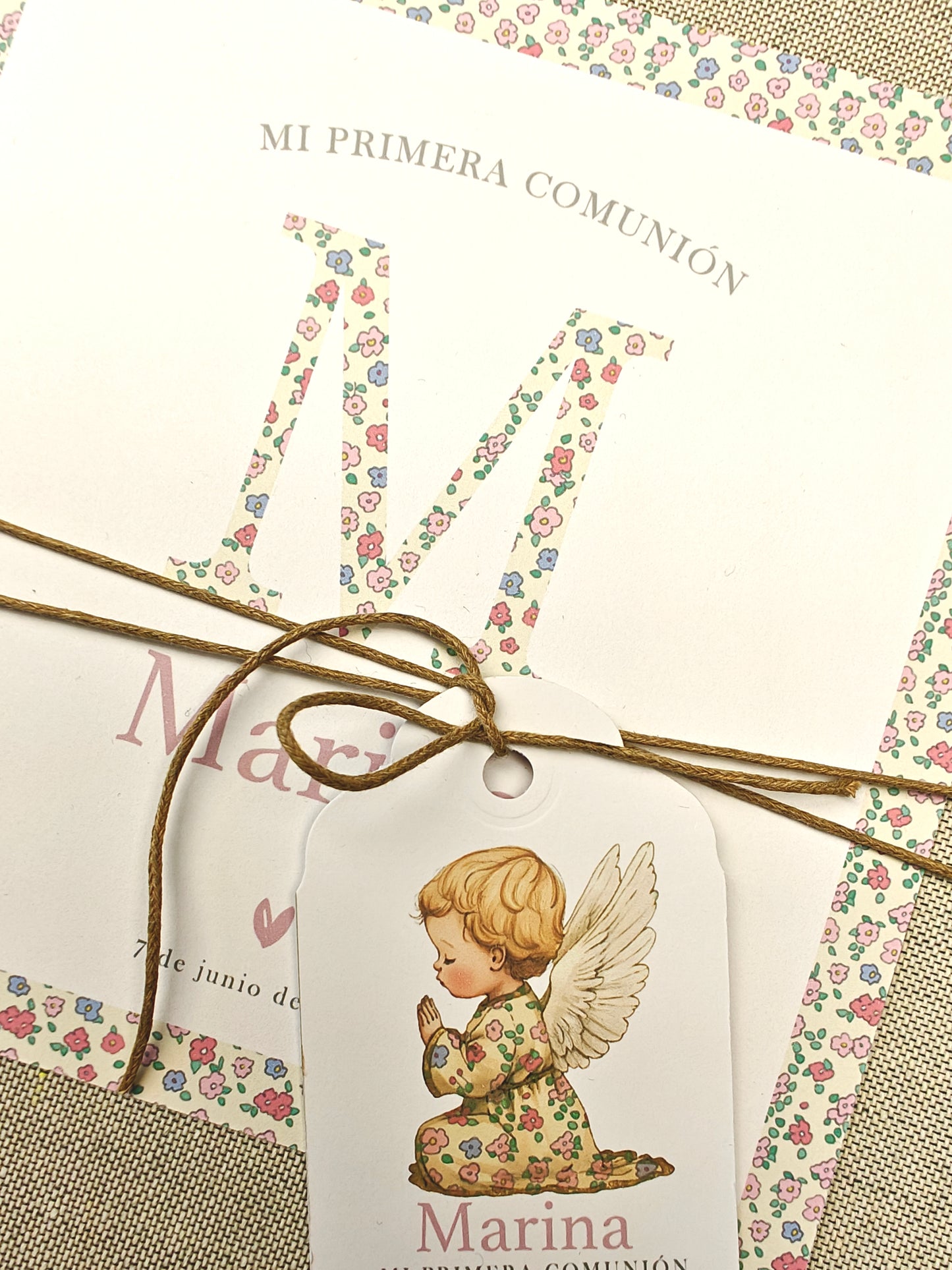 Libro de celebración, firmas y fotos personalizado.  Primera Comunión COLECCIÓN ANGELITO