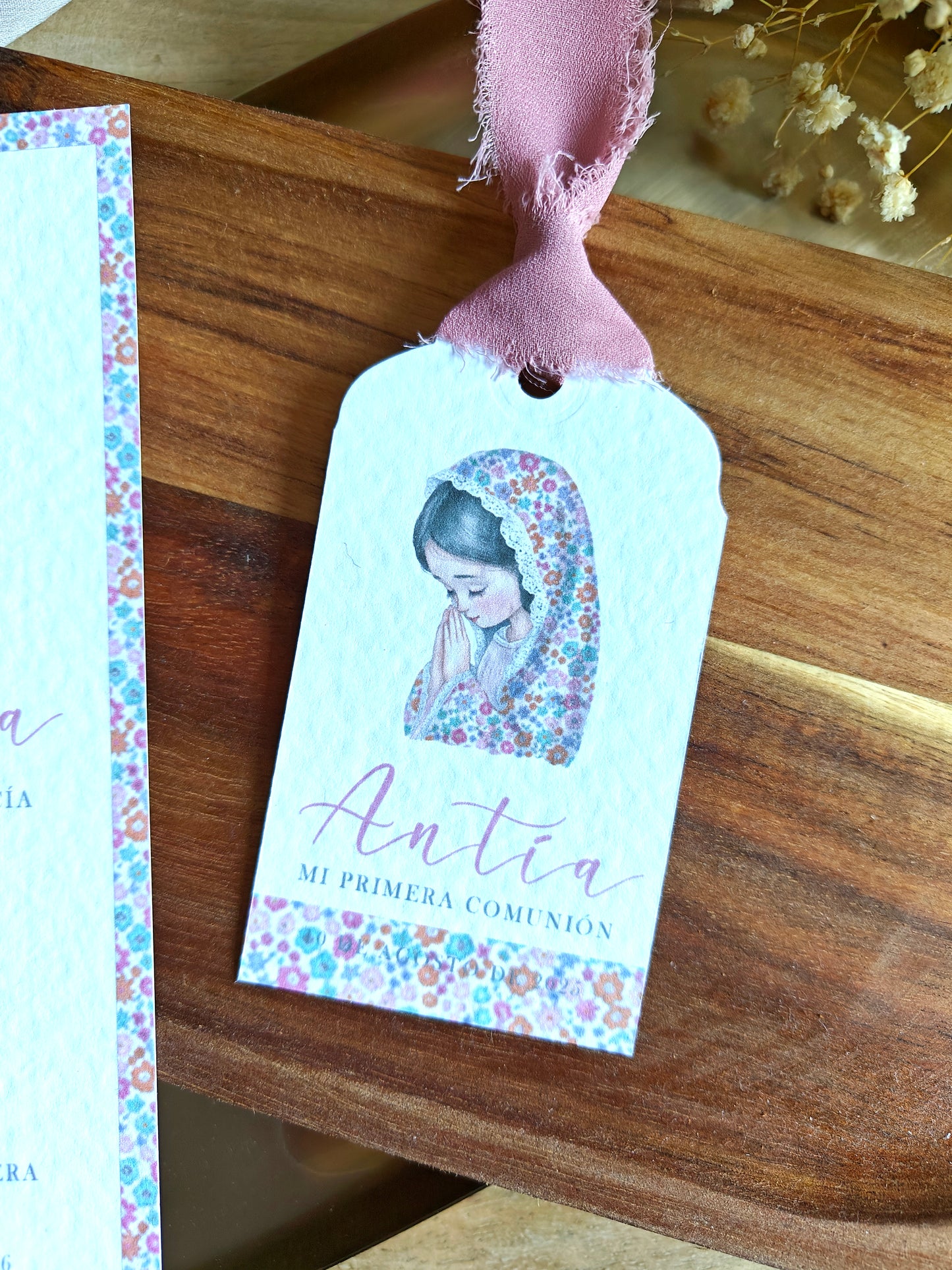 Pack Etiquetas personalizadas Comunión COLECCIÓN VIRGENCITA REZANDO