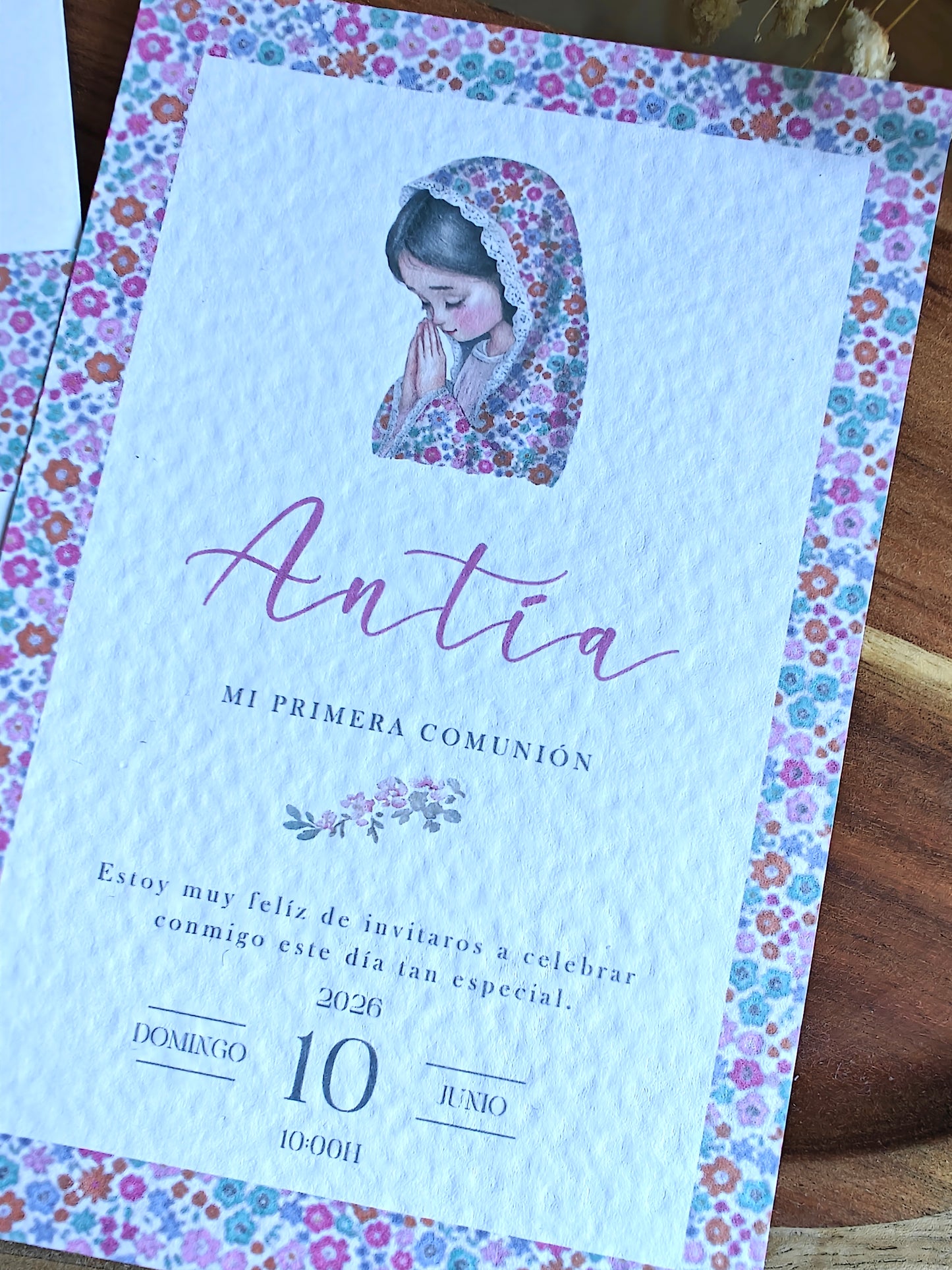 Invitación impresa personalizada Comunión COLECCIÓN VIRGENCITA REZANDO