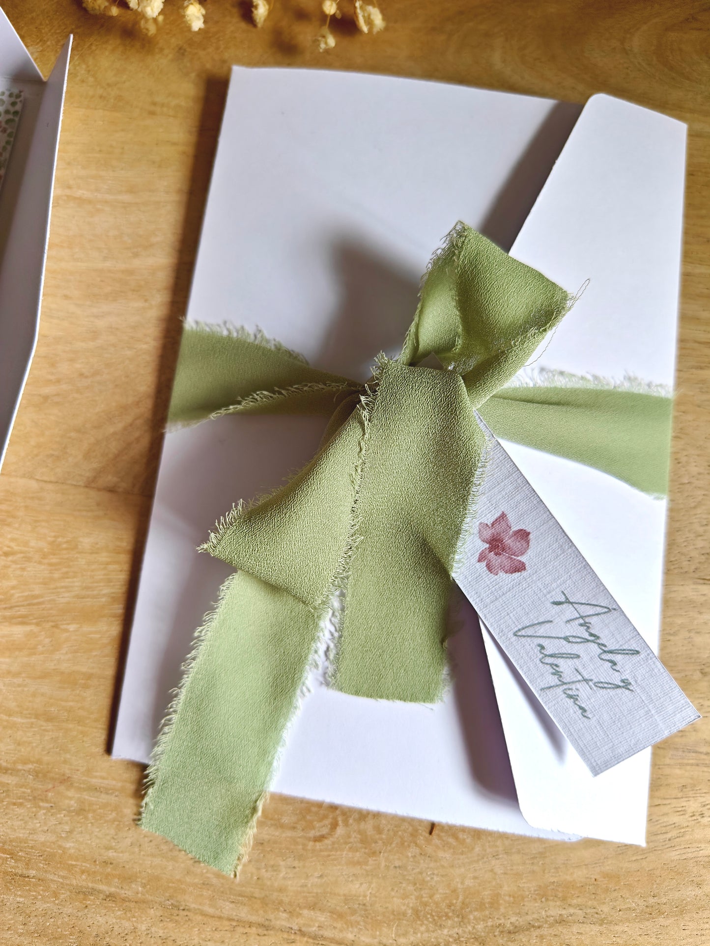 Invitación + carpeta personalizadas Comunión COLECCIÓN VIRGENCITA