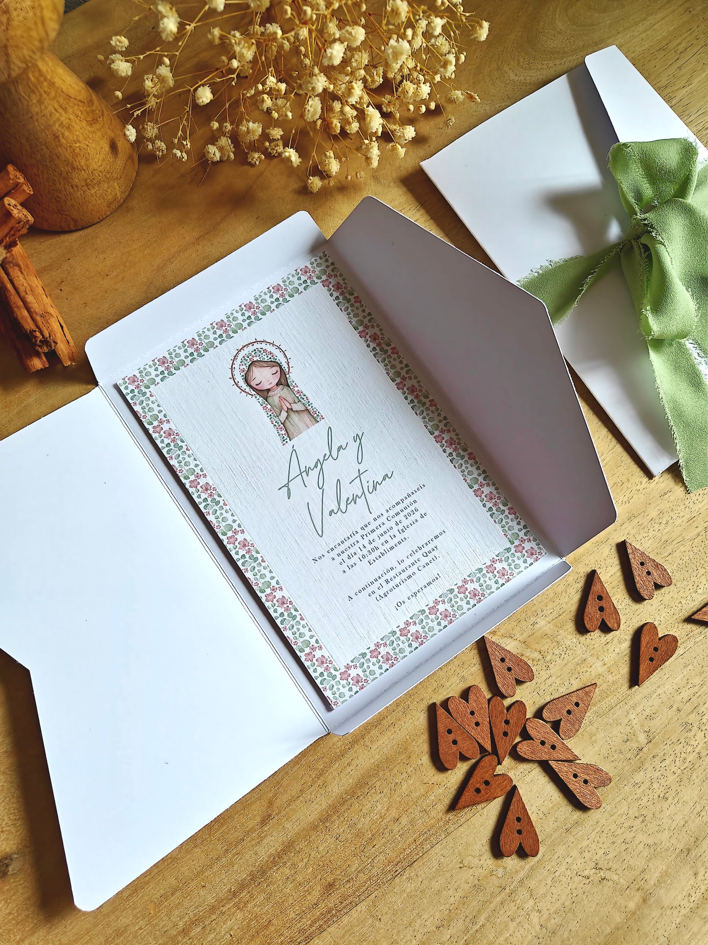 Invitación + carpeta personalizadas Comunión COLECCIÓN VIRGENCITA