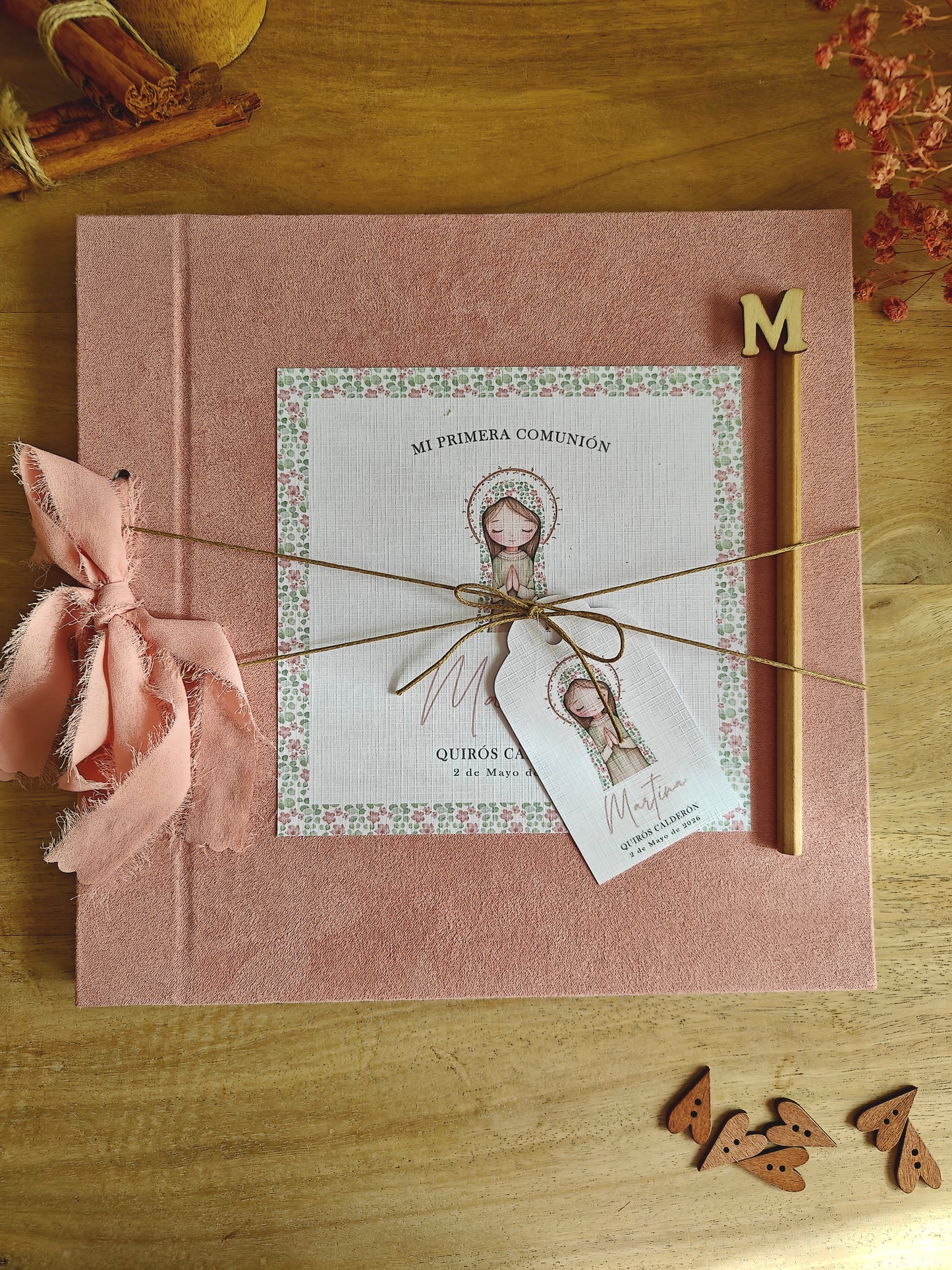 Libro de firmas y fotos personalizado.  Primera Comunión COLECCIÓN VIRGENCITA