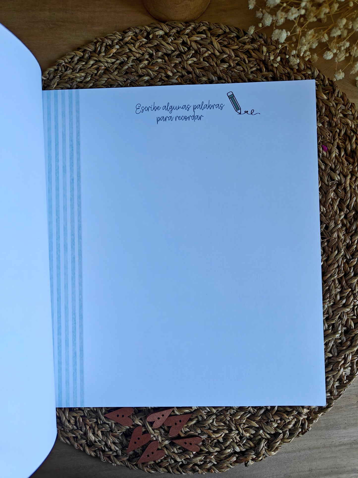 Libro de firmas y fotos personalizado.  Primera Comunión (niña)