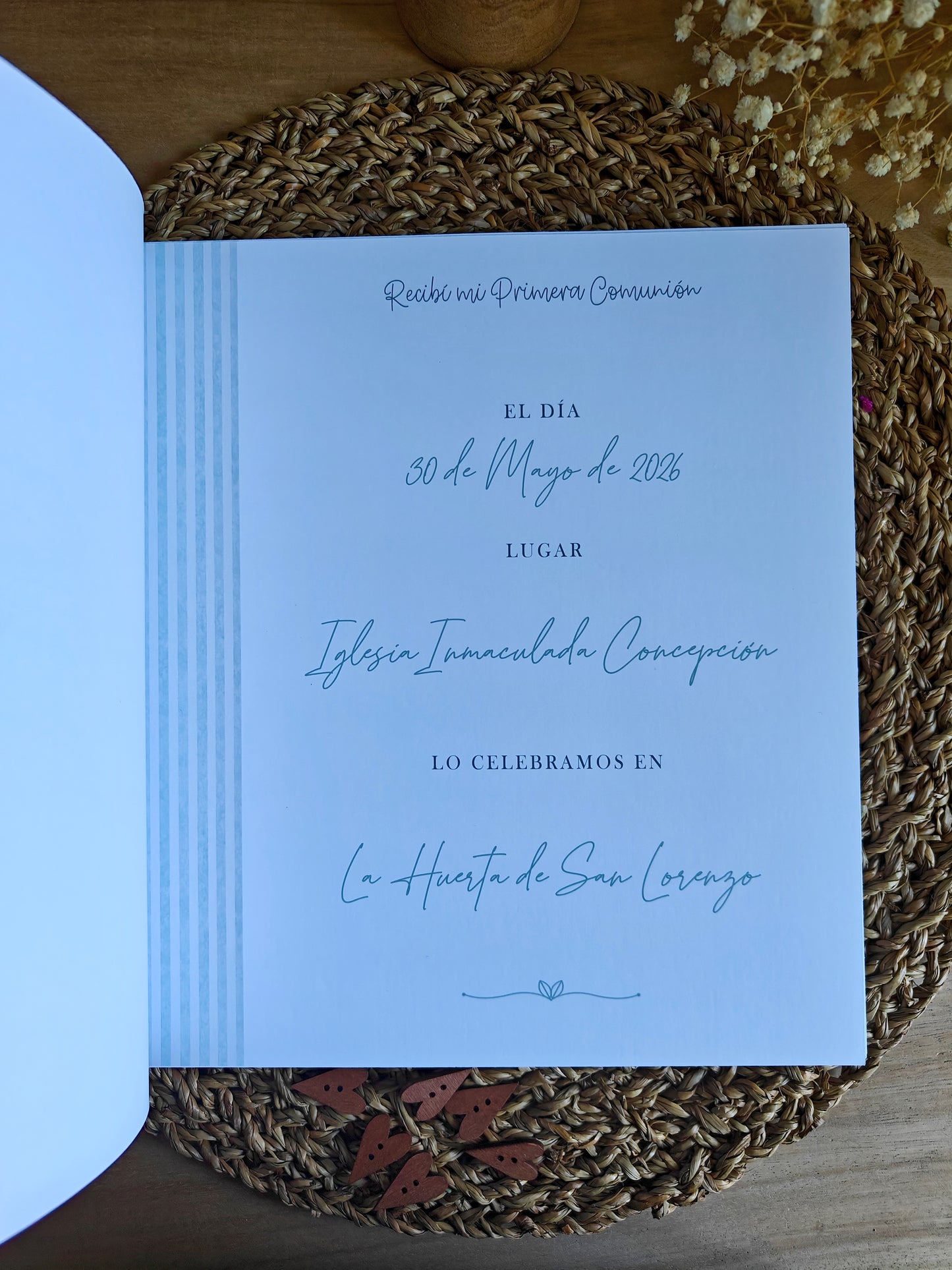 Libro de firmas y fotos personalizado.  Primera Comunión (niña)