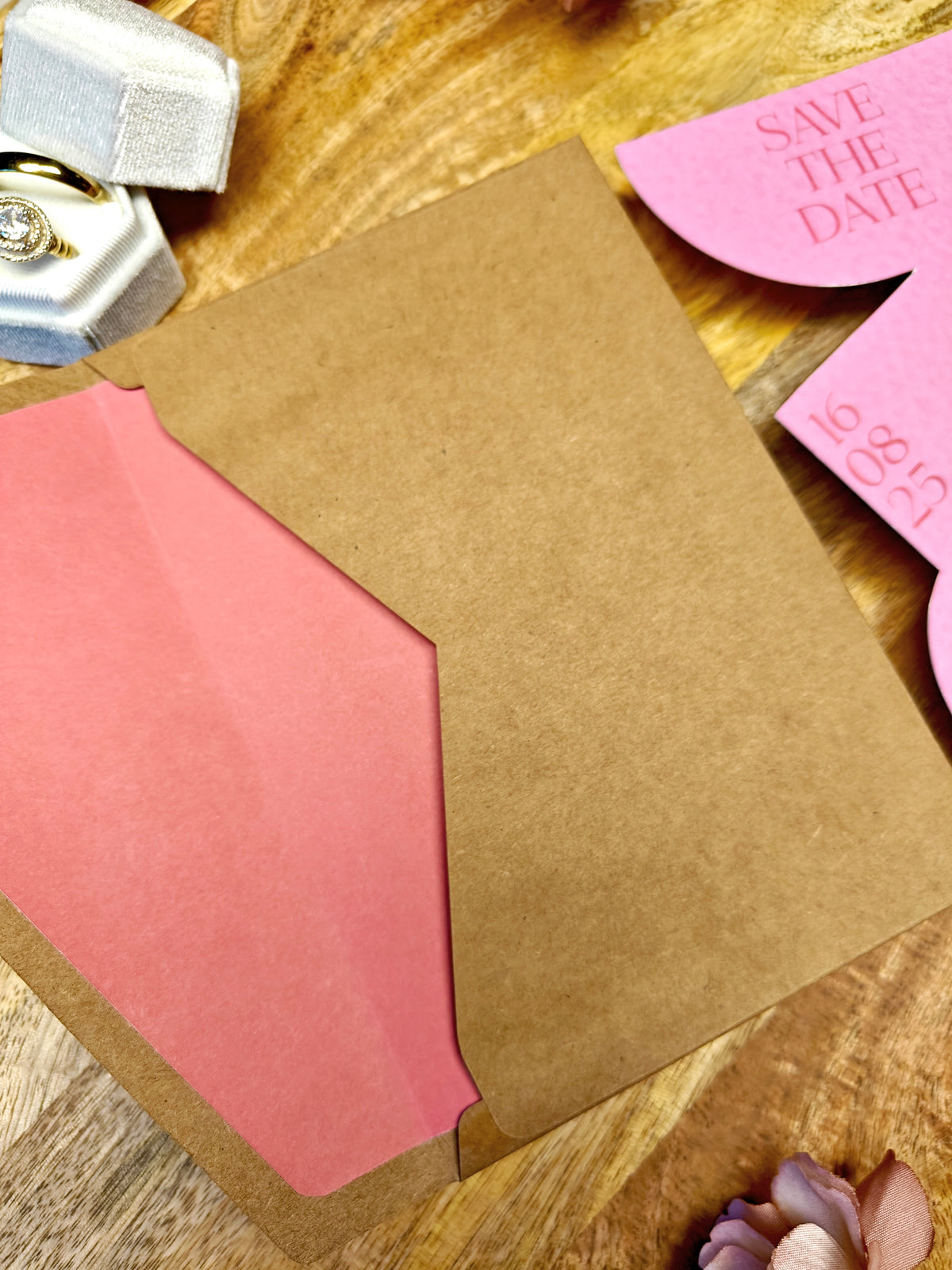 13. COLECCIÓN FORM (rosa)