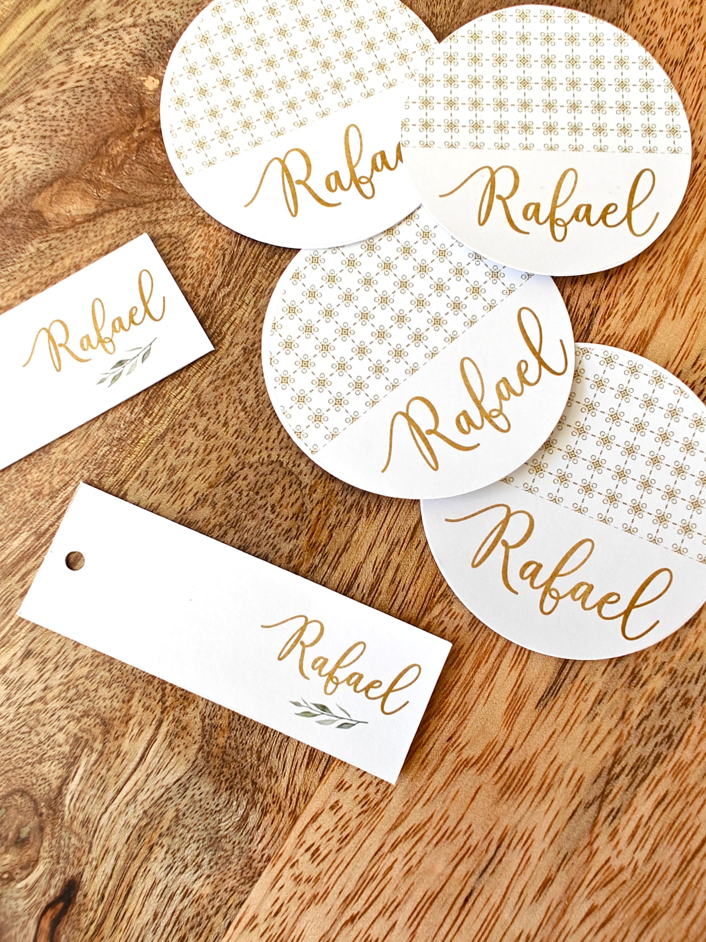 Pack x 12 Etiquetas redondas personalizadas Comunión COLECCIÓN PAZ